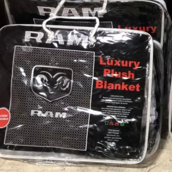 Blankets - Picture 10 of 12